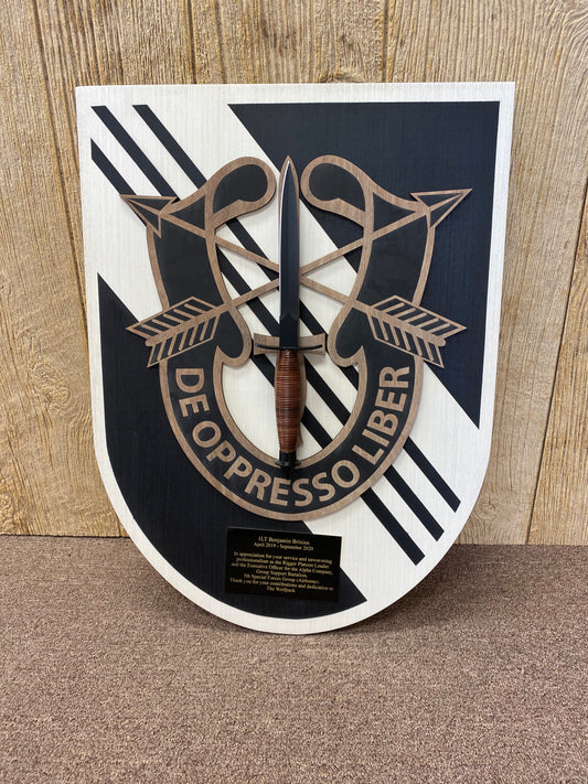 Wooden De Oppresso Liber with V42